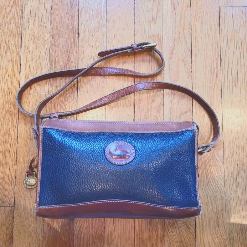 Navy & Tan Vintage Dooney & Bourke Crossbody Bag